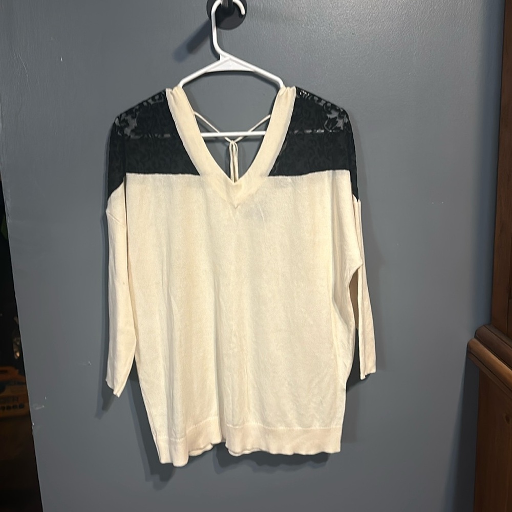 Kate & Mallory Lace Shoulder V‎ Neck